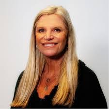 Pamela Woodside's Instagram, Twitter & Facebook