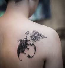 Thêm một số mẫu xăm mini ở cổ tay dành cho các cô nàng yêu thích hoa lá, cành. Hinh XÄƒm Tren Vai Ná»¯ Nam Ä'áº¹p Nháº¥t Tattoo Mini á»Ÿ Vai