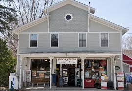Is drinking a space command by four quarters brewing at jericho center country store. Jericho Country Store Still Thriving In Vermont After 207 Years