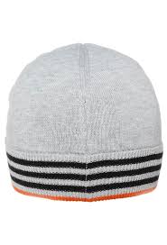 Hugo boss pour homme disponible sur vestiaire collective ainsi qu'un grand choix d'articles mode à prix. Bonnet Gris Et Orange Pour Enfant De La Marque Hugo Boss