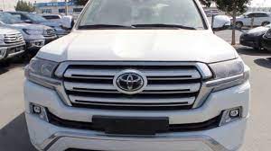 Its space and luxury makes it most preferred vehicle for the top notch executive people. 2018 Toyota Land Cruiser Lc200 5 7l Vxs V8 White Edition Biege Interior Youtube