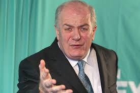 Dragon's Den guru Gavin Duffy at centre of online scam announcing his death 