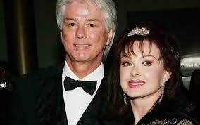 Michael Charles Ciminella, widely known as Ashley Judd's father, is a  former sports news producer and marketing consultant. While Ashley… Read  More: Ashley Judd's father, Michael Charles Ciminella Biography: Wife, Age,  Height,