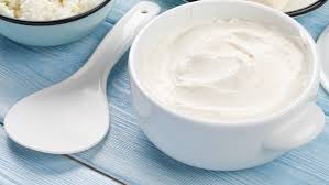 Je nach konsistenz ist zusätzlich ein wenig stärke nötig, um die gewünschte cremigkeit zu erreichen. Was Ist Creme Fraiche Schmand Sauerrahm Creme Fraiche Das Ist Der Unterschied Bayern 1 Radio Br De