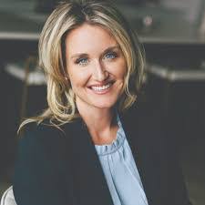 Erin Gilmartin's Instagram, Twitter & Facebook