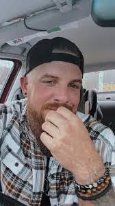 Richard Holsapple's Instagram, Twitter & Facebook