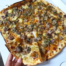Pin On Pizzas Flammekueches