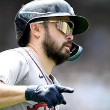 Kyle Waldrop's Instagram, Twitter & Facebook