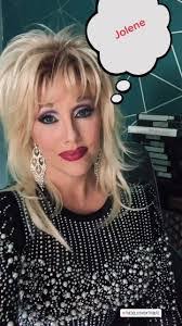 Jolene Kelly's Instagram, Twitter & Facebook