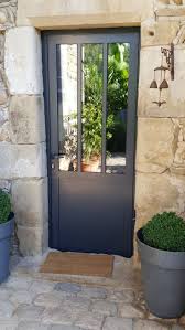 Verriere Cuisine Verriere Cuisine Des Murs En Pierre Et Des Paves Decoro 360 Votre Commun Entree Maison Porte Entree Maison Entree De Maison Exterieur