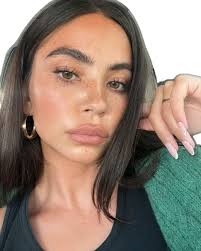 Ali Blum (aliblum08)