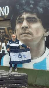 Luis Alberto Roselli, ídolo cruzado del 77 al 80,vibrando con la llegada de  Diego Maradona a Gimnasia y Esgrima La Plata, el segundo lugar en su  corazón lo ocupa Universidad Católica