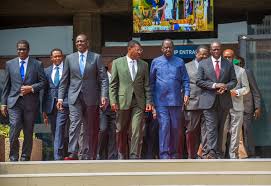 Musyi Fm - President William Ruto, Raila Odinga na Kalonzo Musyoka, DP  RIgathi Gachagua na atongoi angi nimeetikilana kutwaiiw'e kikalo kya vamwe  kya andu 150 kuma makundini kivathukany'o (50 me amuika) kuneenanisya