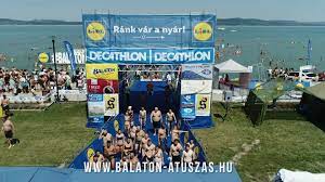A szervezők a siófoki obszervatórium szakembereinek előrejelzését figyelembe véve, a balatoni vízirendészet vezetőjével közösen. Balaton Atuszas Startseite Facebook