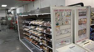 This sheet cake is getting cut. Sheet Cakes Return To Costco Following Sudden Removal Customer Complaints Fan Petitions Nbc Bay Area