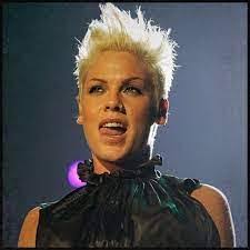 Angelina Grunert's Instagram, Twitter & Facebook