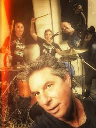 Tommy Castro & The Painkillers