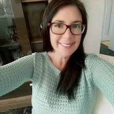 Heidi Valente's Instagram, Twitter & Facebook