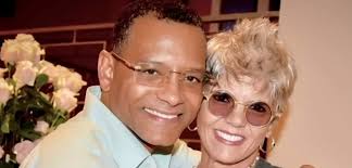 Líos con la Dra. Polo? La polémica salida de Caso Cerrado de los expertos  Misael y Vivian Gónzalez