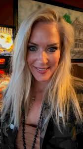 Nesbit Inn dinner b fore Trace Adkins concert