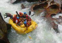 Believed to have existed since 8000 b.c., gua tempurung is probably the largest natural limestone cave in malaysia. Aktiviti Water Rafting Gopeng Dan Jelajah Gua Tempurung Sehari