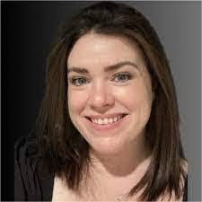 Kendra Ely's Instagram, Twitter & Facebook