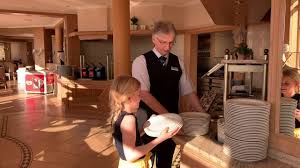 Es gibt reichlich platz um die natur bei wanderungen zu entdecken und sich zu erholen! Blick Hinter Die Kulissen Rhon Park Aktiv Resort