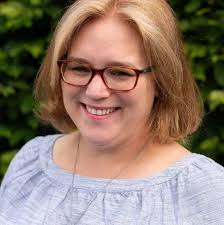 Ich widme mein heutiges Lied aus dem Dachstübchen allen, die in diesen  Tagen an die Grenze ihrer Belastbarkeit gehen, um für andere da zu sein,  sei es im eigenen Haus, in der