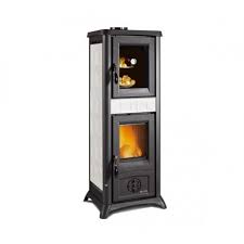 Poële à bois, à granule, à pellets, si tout ceci est du chinois pour vous autant que des termes comme poele a bois deco, poele a granule suspendu ou poele a pellet 360 ? Poele A Bois Revetement En Faience Avec Four Nordica Gemma Forno 8 2 Kw Poele Discount