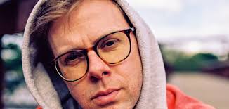 Sound of Fractures samples newborn daughter's heartbeat