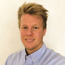 Die Studienabgänger/innen 2021 der HES-SO Valais-Wallis Drei Forschende  stellen innovative Projekte vor Begehrte Bachelordiplom