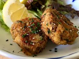 They should be crispy on the outside, moist and flaky on the inside, and taste exclusively of fresh we've put crab meat at the center of the equation, and thrown in just enough extras to hold the patties together. Best Crab Cakes Ever And They Re Baked Not Fried