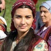 Zubeda Khan (@ZubedaKhan13)