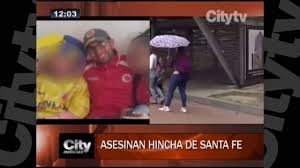 Hinchas de santa fe y nacional invadieron la cancha en el partido de este martes. Asesinan Hincha De Santa Fe En Estacion Las Aguas L Citytv L Agosto 11 Youtube