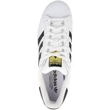 Zehn jahre nachdem die superstar das erste mal auf den markt kamen, wurden auch die straßentänzer auf die schuhmodelle aufmerksam. Adidas Superstar Sneaker Weiss Schuhe Kaufland De