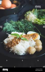 Thai rice vermicelli knom jean curry hi-res stock photography and images