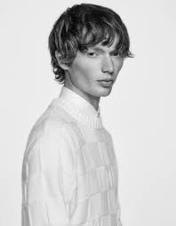 CALUM HARPER model represented by MMANAGEMENT