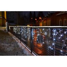 Luci da esterno natalizie al led disponibile anche nei colori bianco, bianco caldo e multicolor. Luci Di Natale Da Esterno Cascata Luminosa Fiocchi Di Neve 200 Led