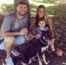 Jana kramer was born on december 2, 1983 in detroit, michigan, usa as jana rae kramer. Jana Kramer And Michael Caussin S Love Story