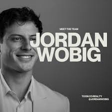 Jordan Wobig, a native of Oregon, ventured into the real estate industry  with a strong foundation in mortgage before making Arizona, his home.  Specializing in assisting out-of-state and investment clients, Jordan's  expertise