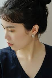 Hello, Madeleine Classic Stud Earrings Silver Gold Plated Elegant Vintage