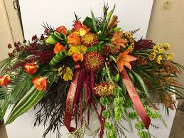 Seasonal Casket Spray In Pratt Ks The Flower Shoppe Funeral Flower Arrangements Casket Sprays Casket Flowers
