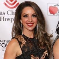 Keri Pearson's Instagram, Twitter & Facebook