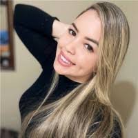 Ellen Gama's Instagram, Twitter & Facebook