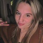 Kay Lauth's Instagram, Twitter & Facebook