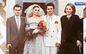 Родился 28 мая 1969 года в деревне красный лиман воронежской области. Mlilesqc0lms7m