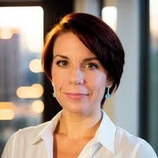 Sara Slocum's Instagram, Twitter & Facebook