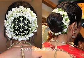 See more ideas about indian bridal hairstyles, indian bridal, bridal. Indian Wedding Bun Hairstyle With Flowers And Gajra