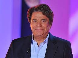 » retrace le parcours haletant et romanesque d'un businessman. Bernard Tapie La Biographie De Bernard Tapie Avec Voici Fr