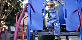 Schauen sie sich die doch erstmal an, bevor sie sich einen spielturm kaufen. Spielturm Fur Kleinen Garten Die Top 3 Spielturme We Go Wild